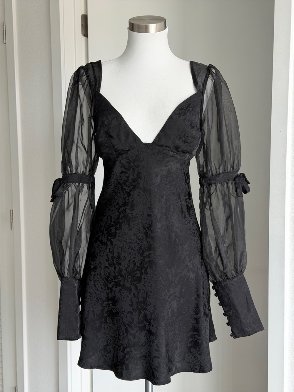 For Love & Lemons Gabrielle Puff-Sleeve Mini Dress (Black) — Size S. - Picture 5 of 15